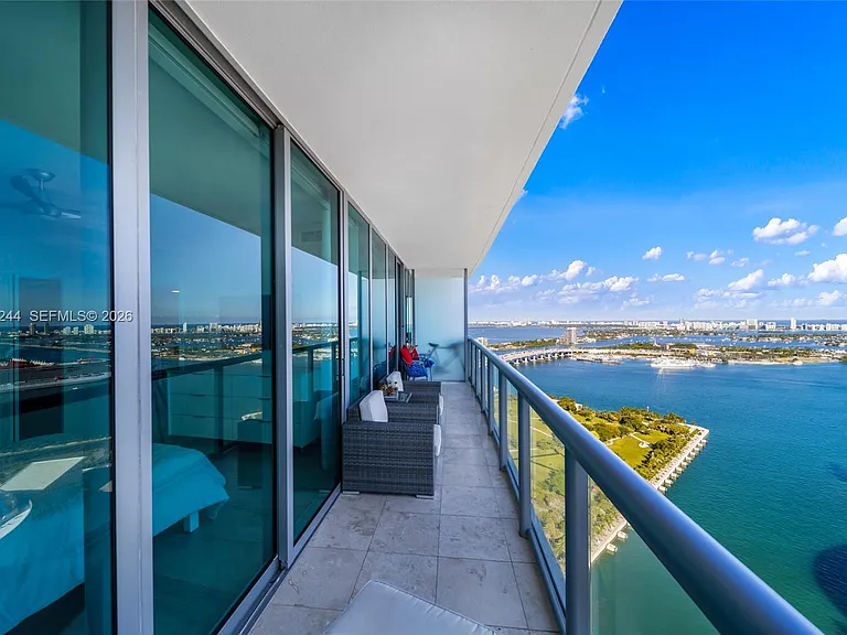 888 Biscayne Blvd #3907 — Photo 3