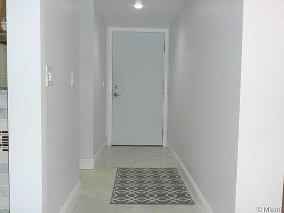 2nd image of 1522 White Hall Dr APT 101