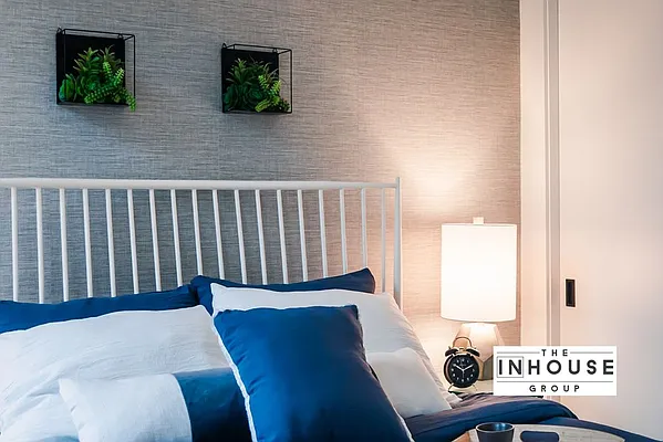 Sold by The In House Group | media 28