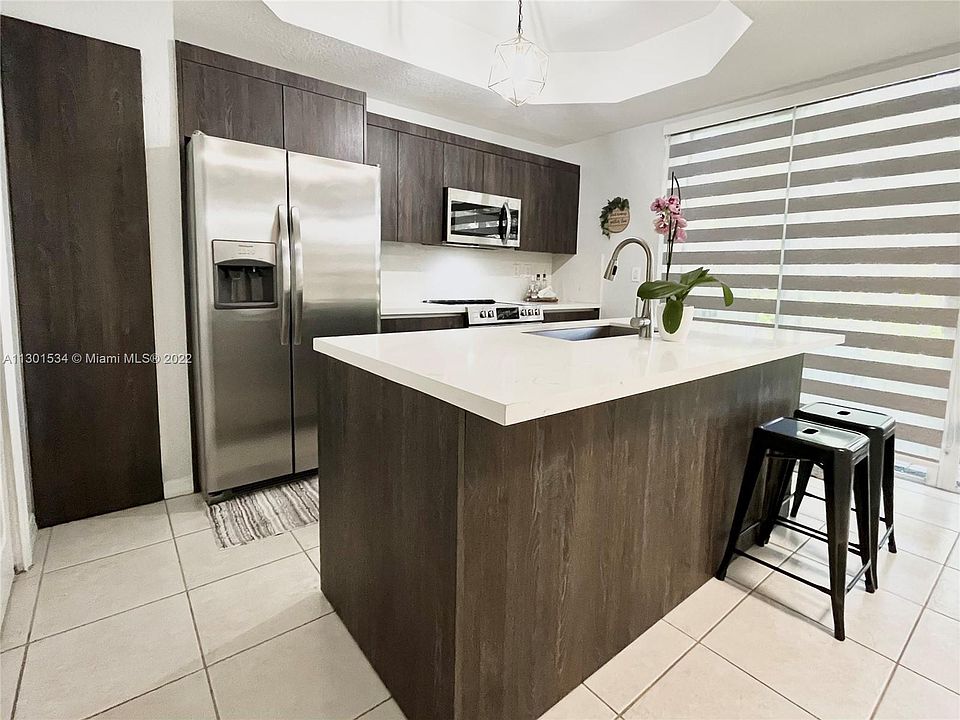 1st image of 778 SW 107th Ave #340