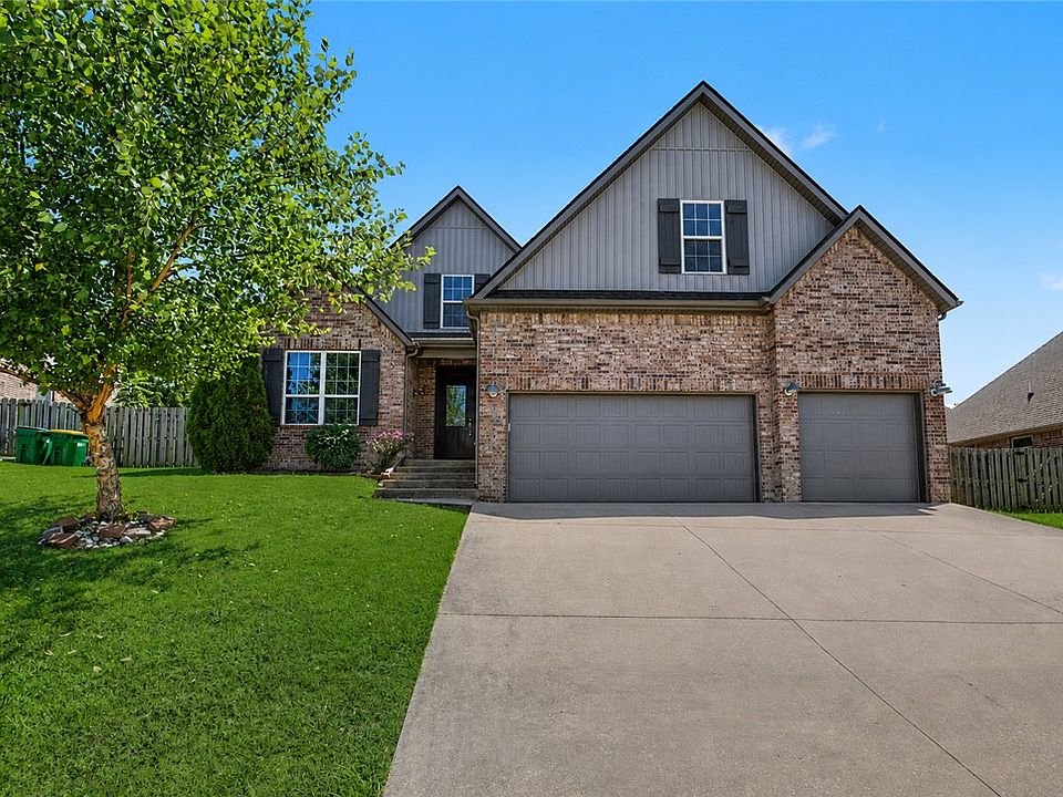 1st image of Abbey Ln