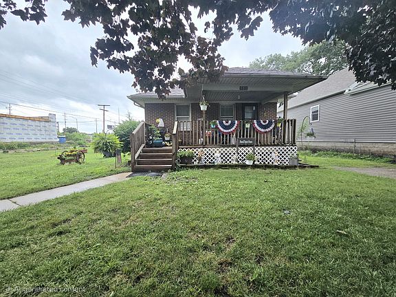 3rd image of 3701 Alabama St