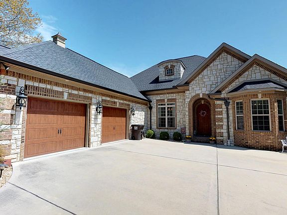3rd image of 306 Oostagala Ln