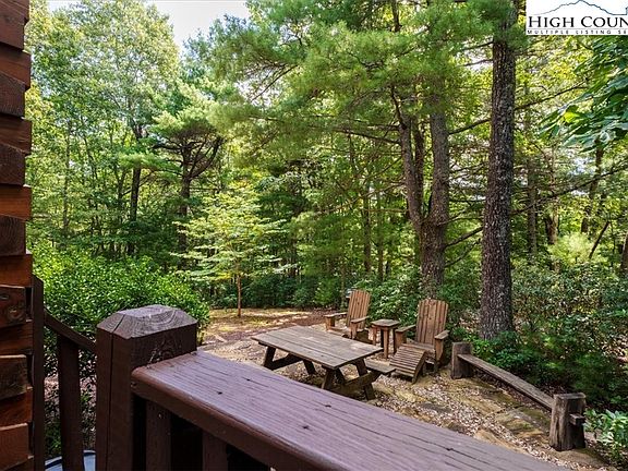 4th image of 142 Little Creek Lane