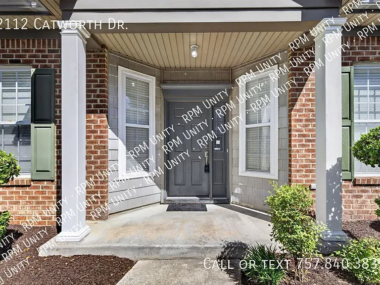 2112 Catworth Dr — Photo 3