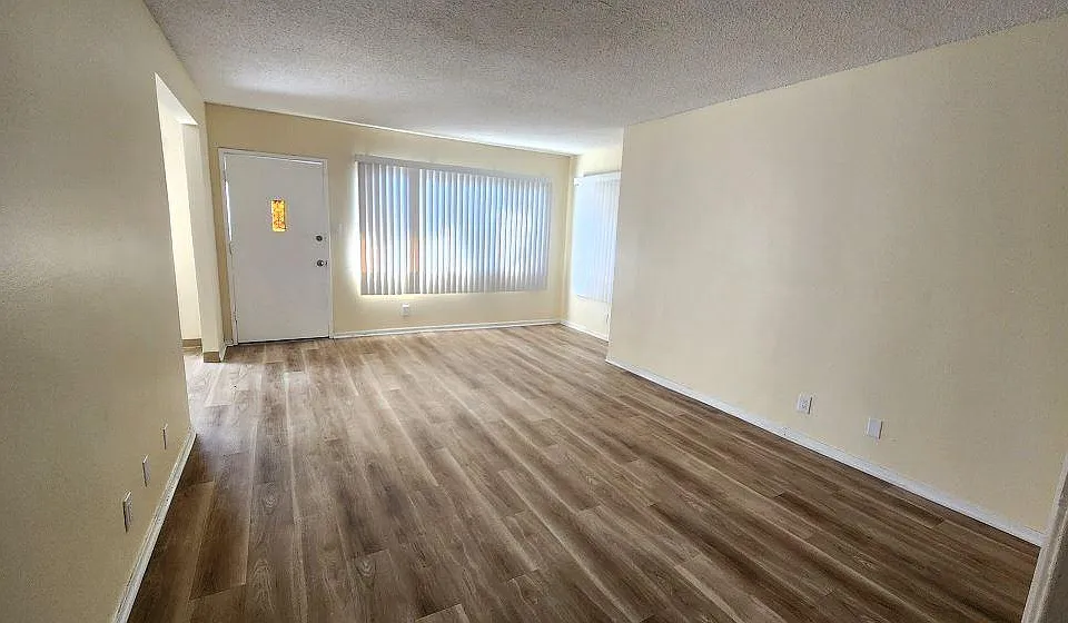 2706 Graham Ave #1