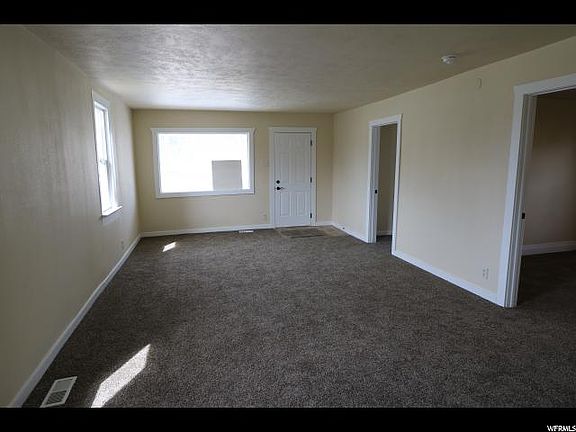 5th image of 1565 W 800th
