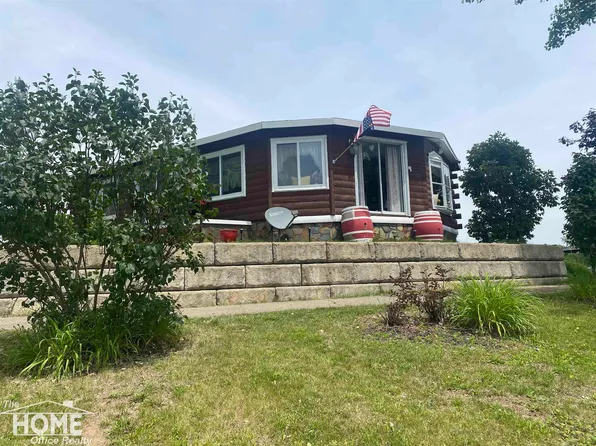 10001 E Goodall Rd, Durand, MI 48429