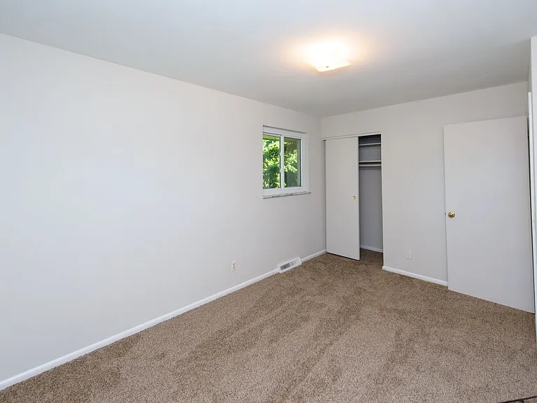 2656 Royal Glen Dr — Photo 28