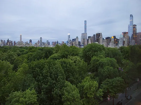 Sold by Sotheby's International Realty | media 11