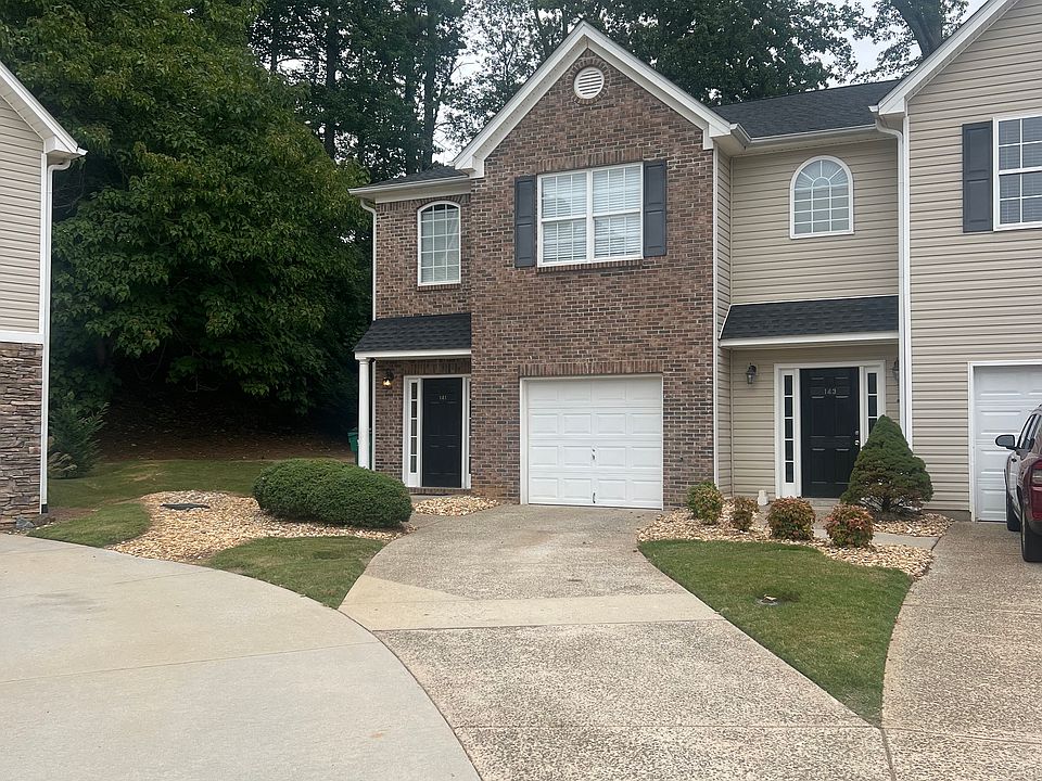 1st image of 141 Creekwood Dr