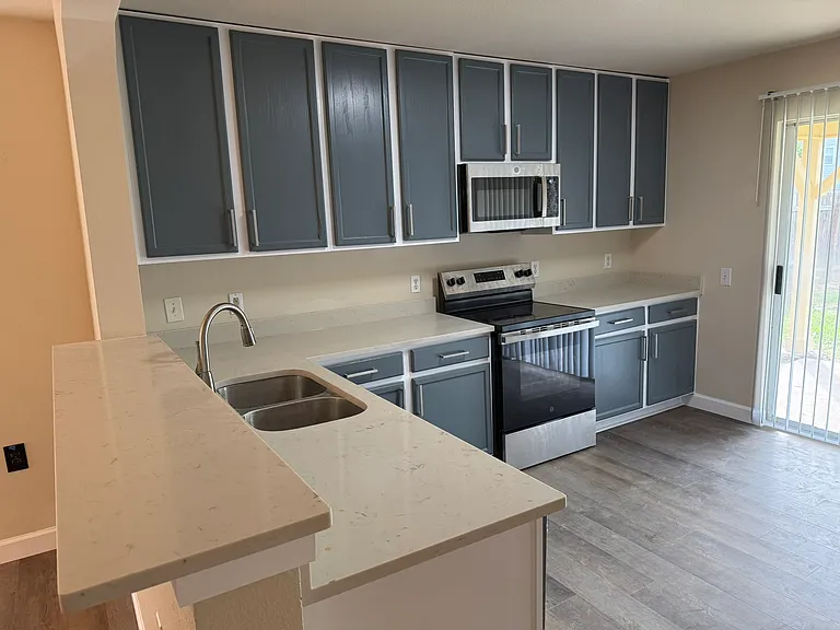 1608 Anise Dr — Photo 2