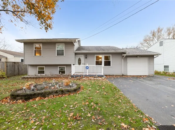 17 Midway Dr, Rochester, NY 14606