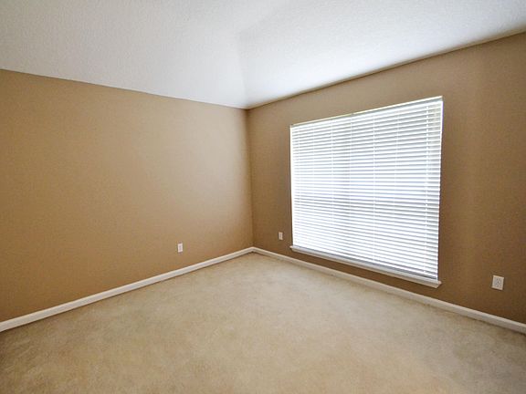4th image of 3393 Classic Oak Ct