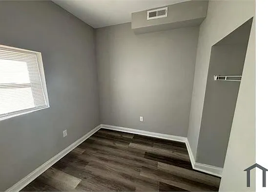 5340 Maple Ave — Photo 11