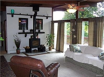 4th image of 4169 Lakeview Dr