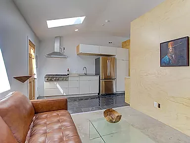 611 W Mission St #A — Photo 3