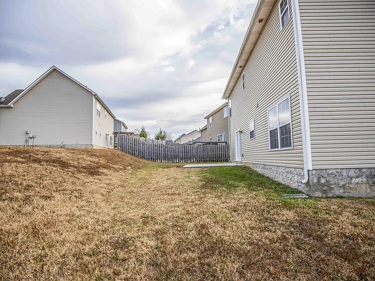 1509 Chariot Ln #H — Photo 22