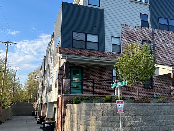 3rd image of 941 S 33rd Terrace Plz