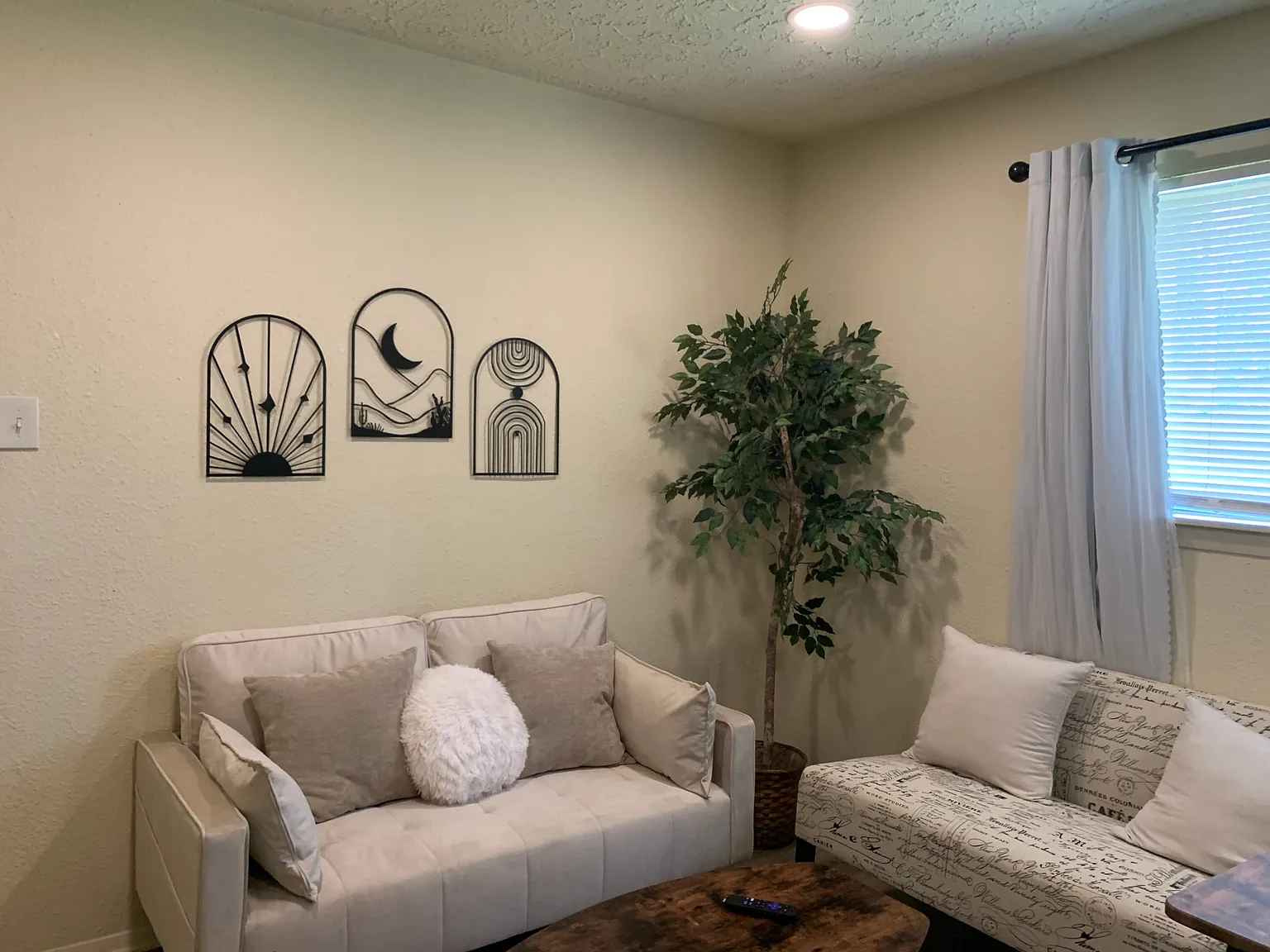2 bed, $1,895 — Photo 3