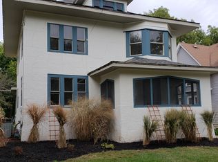 659 W Downer Pl, Aurora, IL 60506