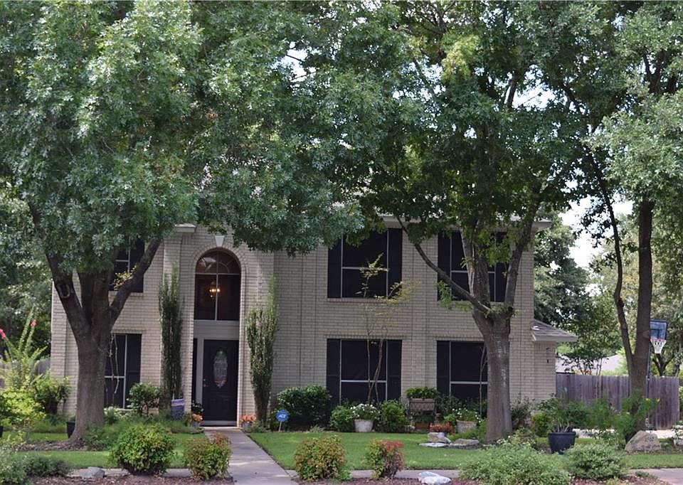 1st image of 8502 Fern Bluff Ave