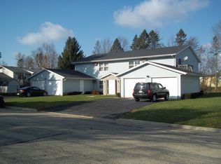 308 Pine Crest Dr #4, Cambridge, WI 53523