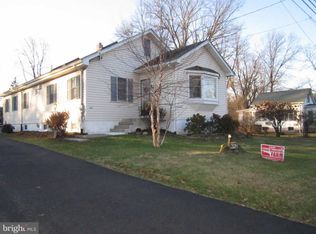 320 Tollgate Rd, Langhorne, PA 19047