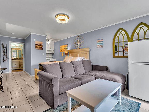 5th image of 1501 Ocean Ave APT B9