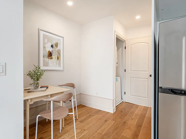 2045 Christian St #3 — Photo 4