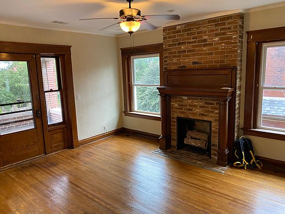 2nd image of 421 Gladstone Blvd #3N