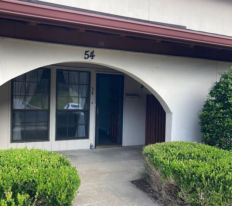 1st image of 210 Hickory Plz #54