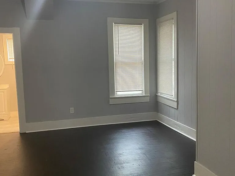 2380 Liberty St — Photo 23