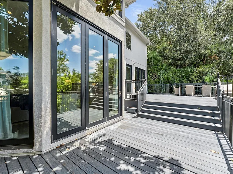 7 Marilane St — Photo 34