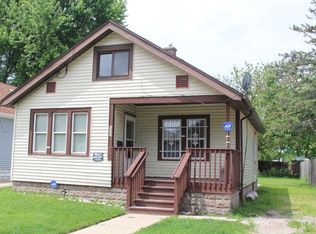 228 N Loucks St, Aurora, IL 60505