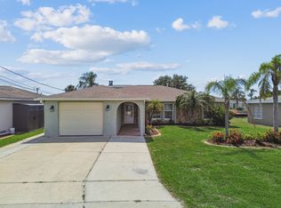 13909 Berkowitz Ave, Hudson, FL 34667
