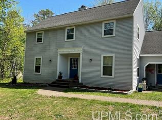 1113 12th Ave, Houghton, MI 49931