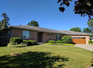 105 Hubbardston Pl, Amherst, NY 14228