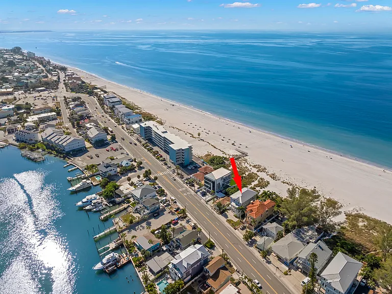 10042 Gulf Blvd — Photo 93