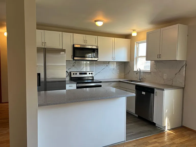 9026 Lemona Dr — Photo 5