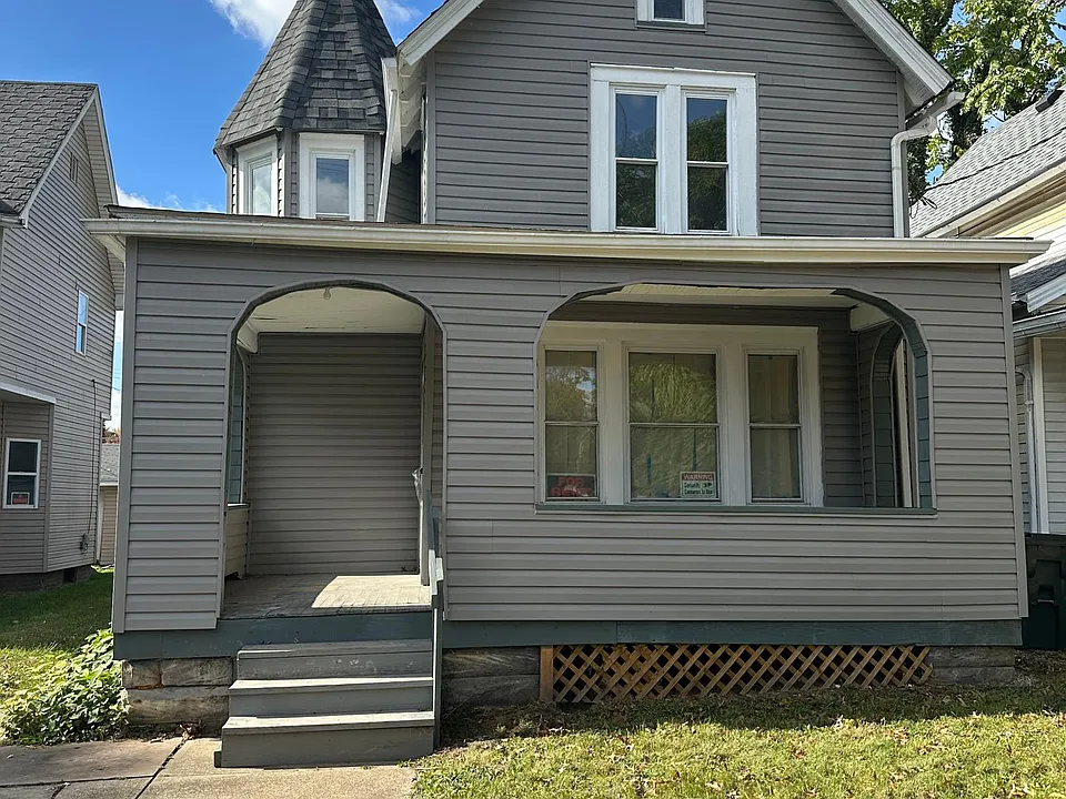 1351 Logan Ave NW