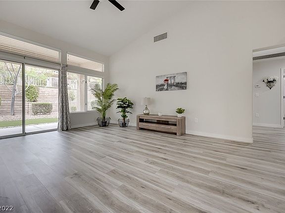 5th image of 10013 Bundella Dr