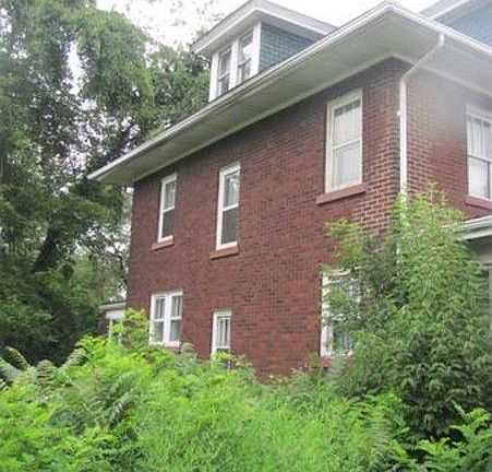 2nd image of 317 E Edgewood Ave