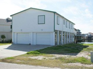1802 Tiki Dr, Tiki Island, TX 77554