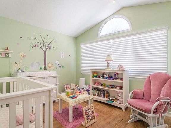 4th image of 299 Carefree Ln