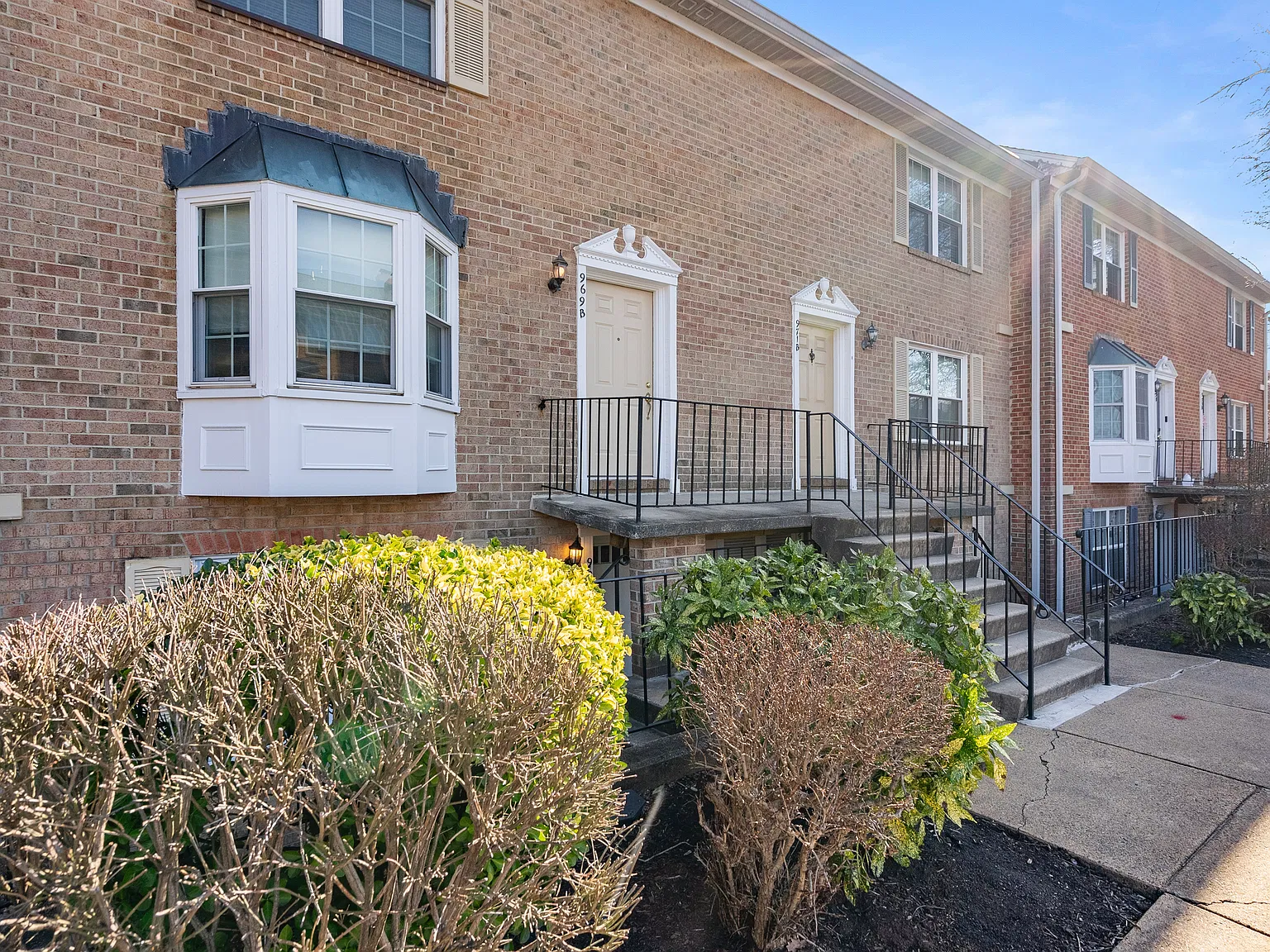 3 bed, 2.5 bath, 1584 sqft, $3,900 — Photo 1