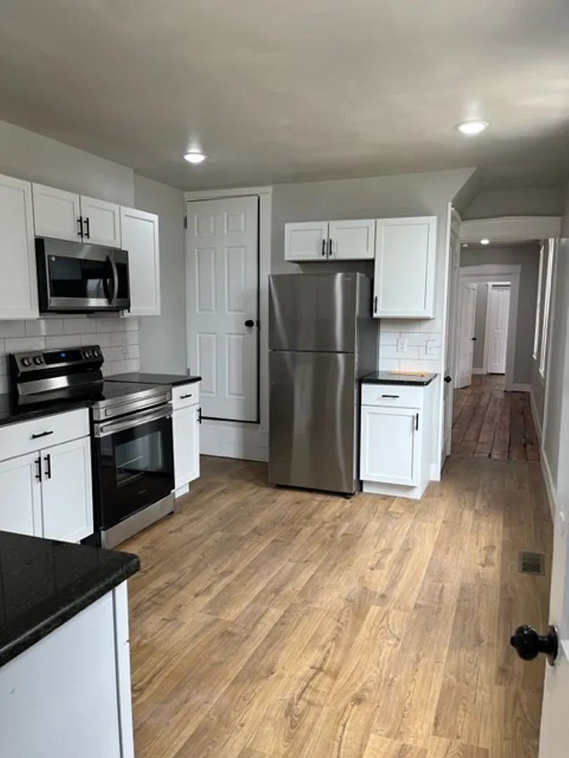 144 S Prince Street — Photo 2