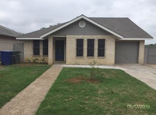 3816 Century Dr N, Laredo, TX 78046