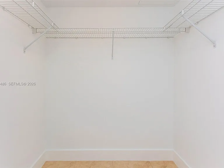 41 SE 5th St #1914 — Photo 27
