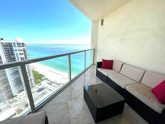 3rd image of 16699 Collins Ave APT 2805